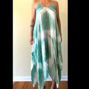 Raviya LongGreen and White Tie-Dye